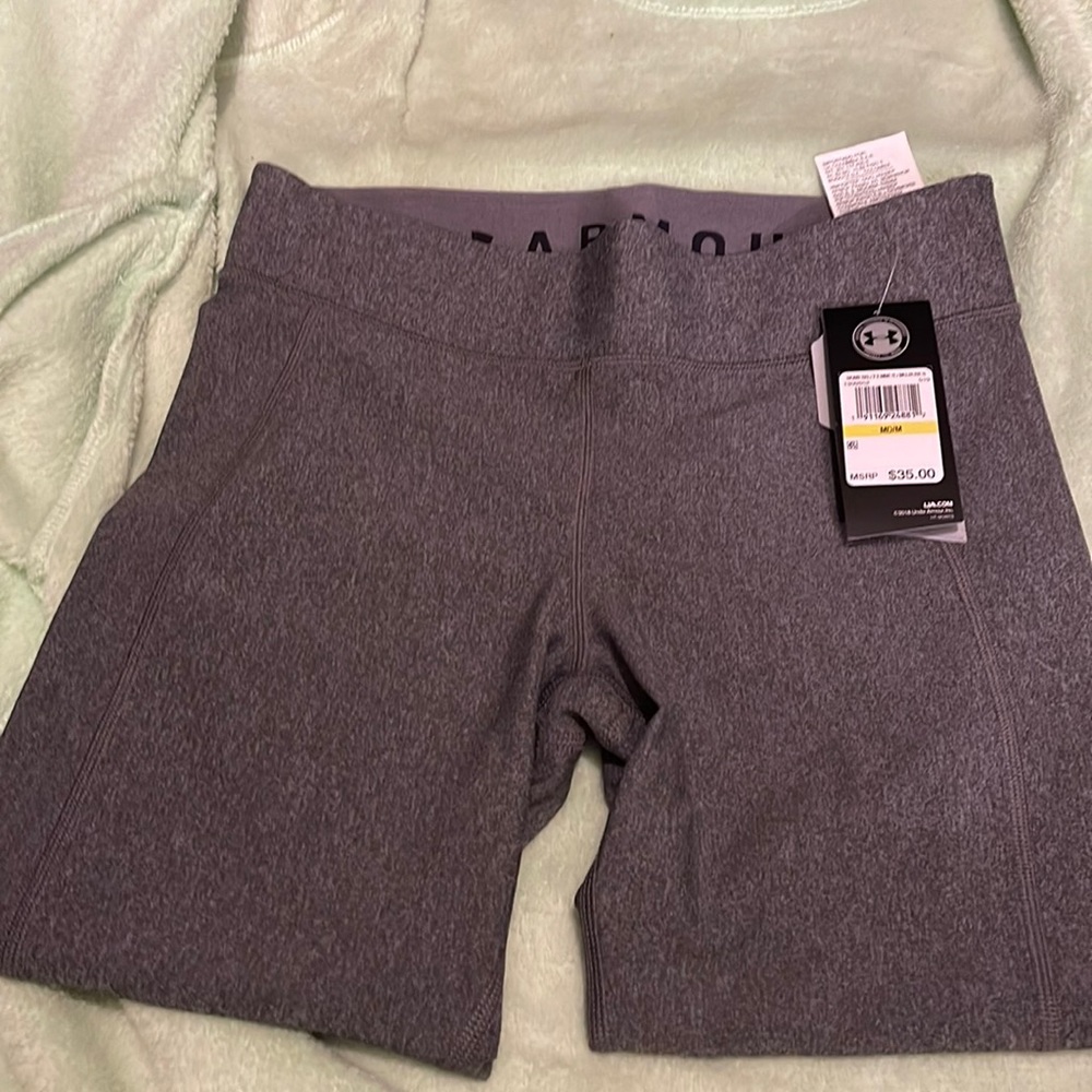 Under Armour compression heat gear leggings